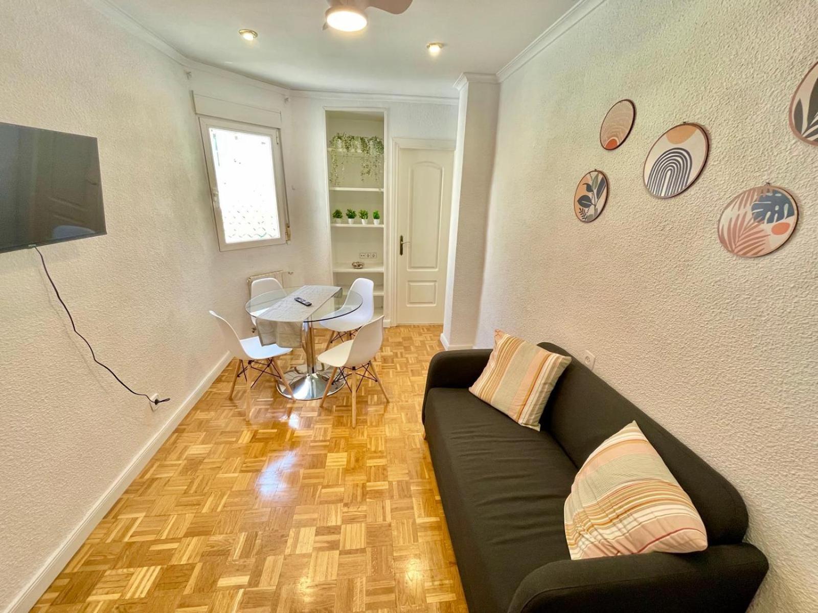Acogedor Apartamento En Tetuan Madrid Ngoại thất bức ảnh