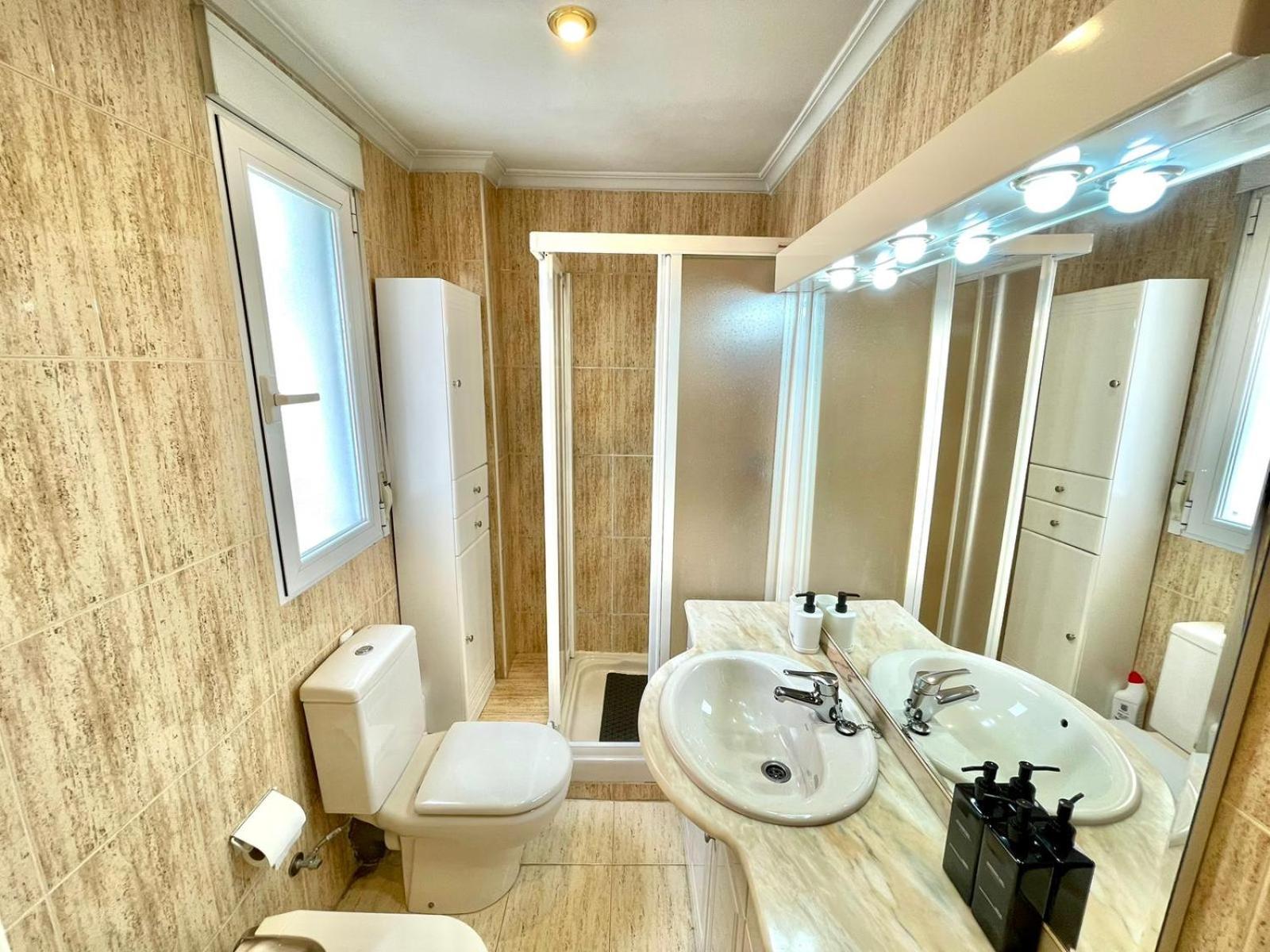 Acogedor Apartamento En Tetuan Madrid Ngoại thất bức ảnh