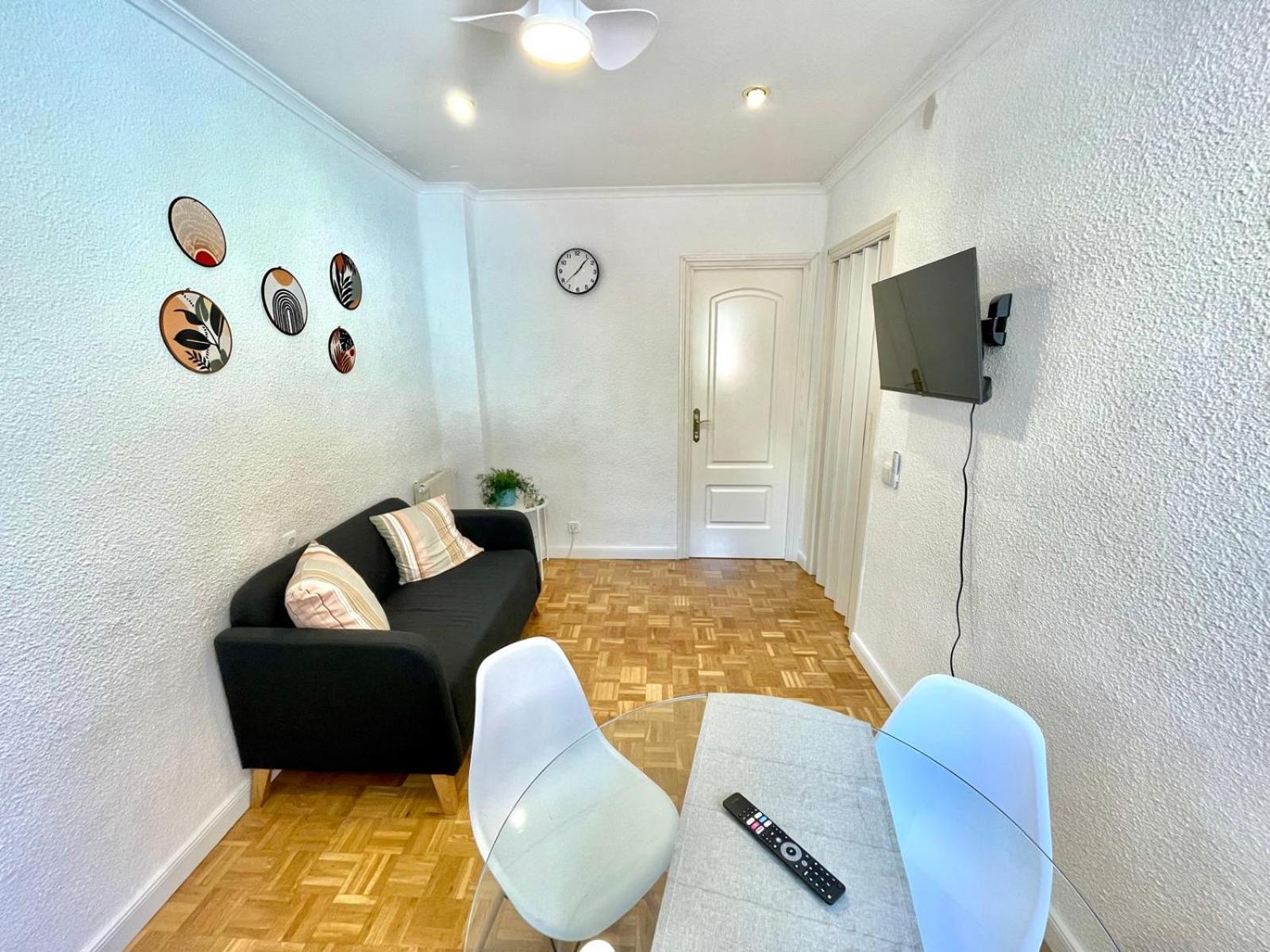 Acogedor Apartamento En Tetuan Madrid Ngoại thất bức ảnh